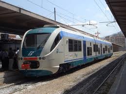 treno interregionale. sindaci di VRe VI chiedono mantenere i collegamenti