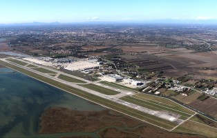foto-aeroporto-di-venezia-1